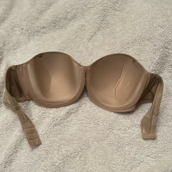 WonderBra Underwire Strapless Bra - Picture 3 of 5